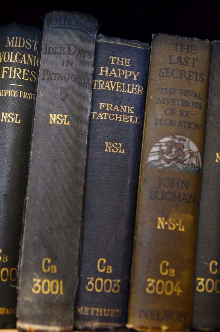 Bromley House Library