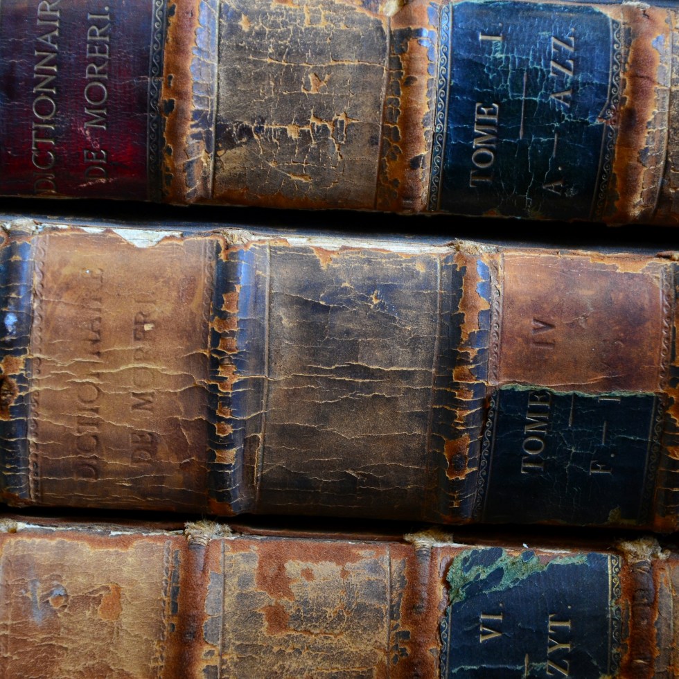 Bromley House Library